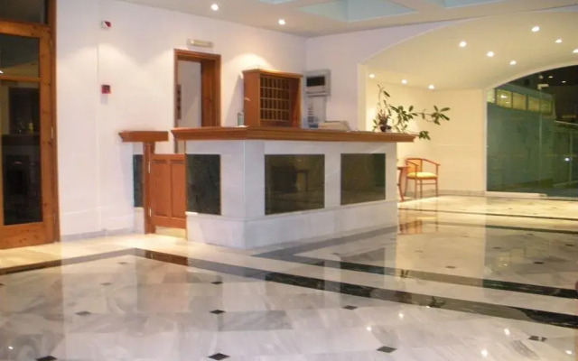 Matthias Hotel Apartments