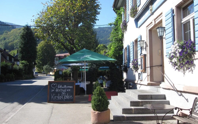 Goldener Adler Oberried - Hotel & Appartements