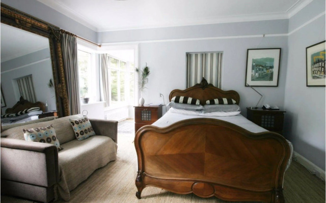 Cairn Bay Lodge