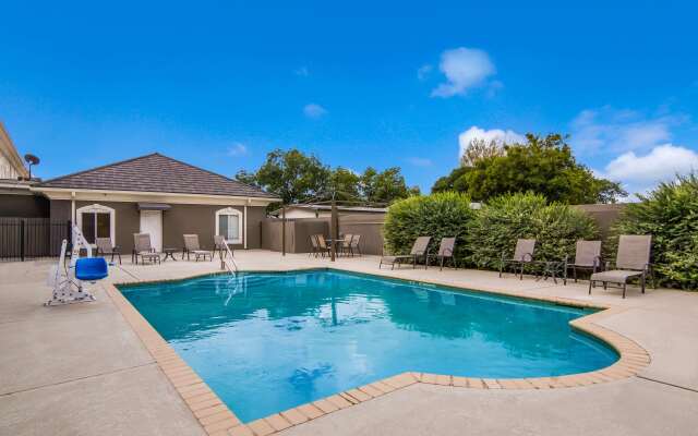 Best Western Comanche Inn