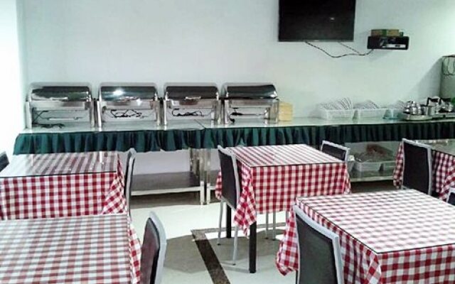 GreenTree Inn ZiBo LiuQuan Road Wal-Mart Square Express Hotel
