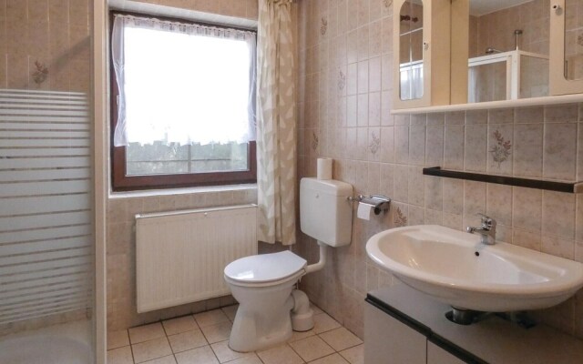 Beautiful Apartment in Arrach With 2 Bedrooms and Wifi