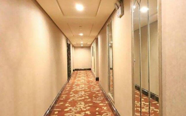 Yifeng Harbour Hotel