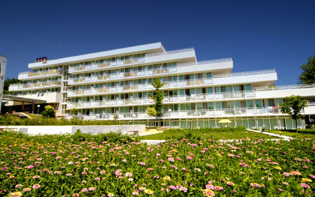 Com Hotel