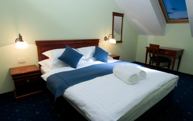 Hotel Kompas
