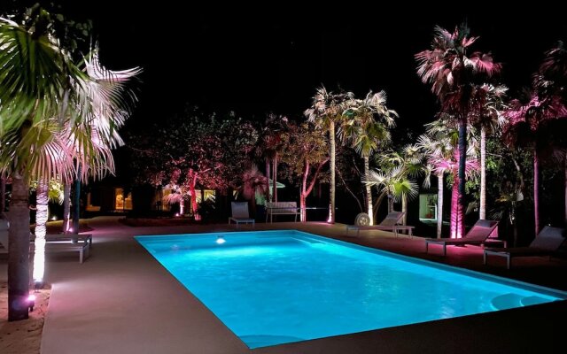 Plage Rose Estate 4 Bedroom Home