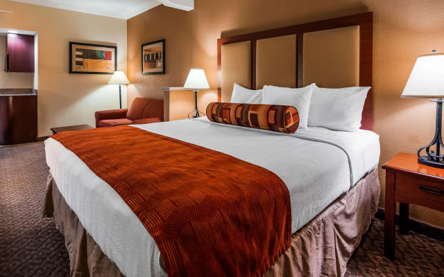 Best Western Plus Waxahachie Inn & Suites