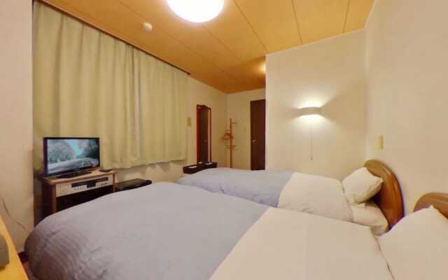 Shirakawa Business Hotel