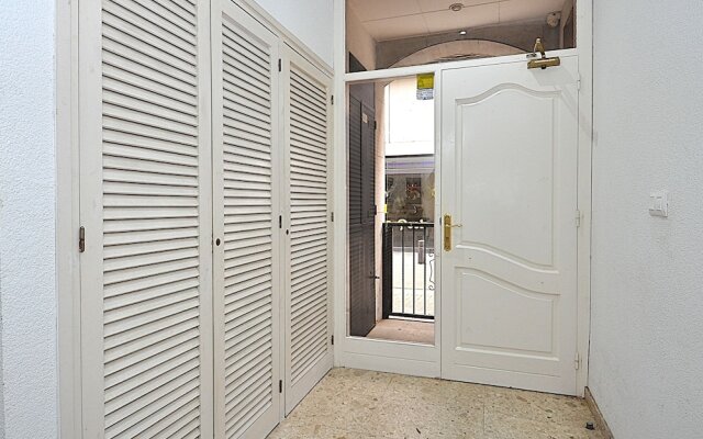 Apartment Llaverias-Calafats 171