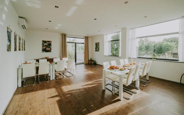 Villa Laurus Residence