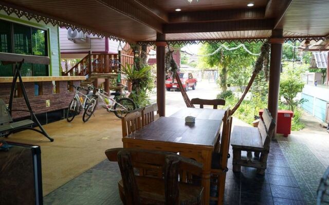 Three Moons Homestay