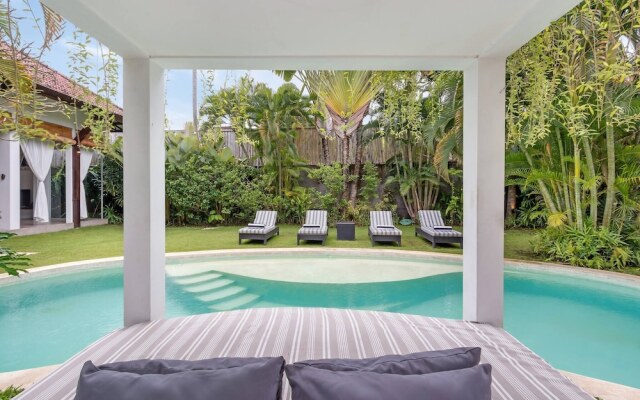 Best Seller 2 Br Pool Villa In Heart Of Seminyak