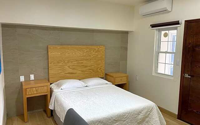 Hotel Plaza OSCARCEL