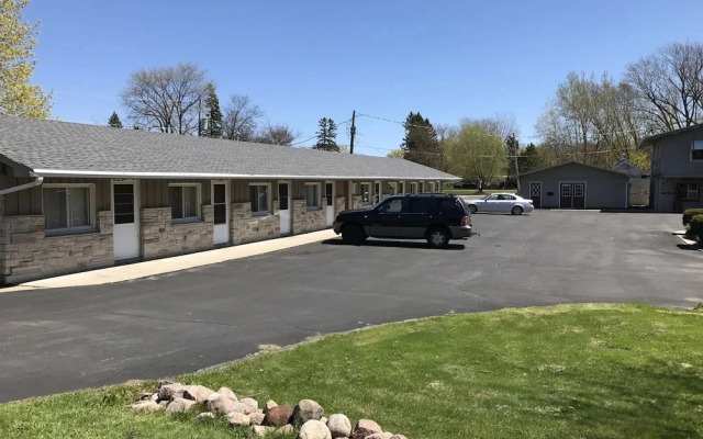 Super 8 Marinette