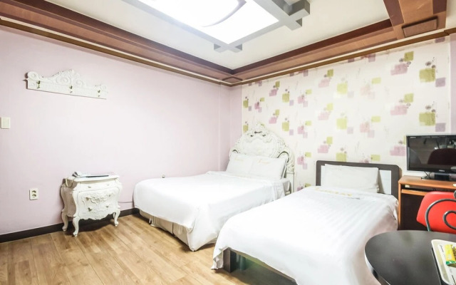 Gwangju Bukdong Naiateu