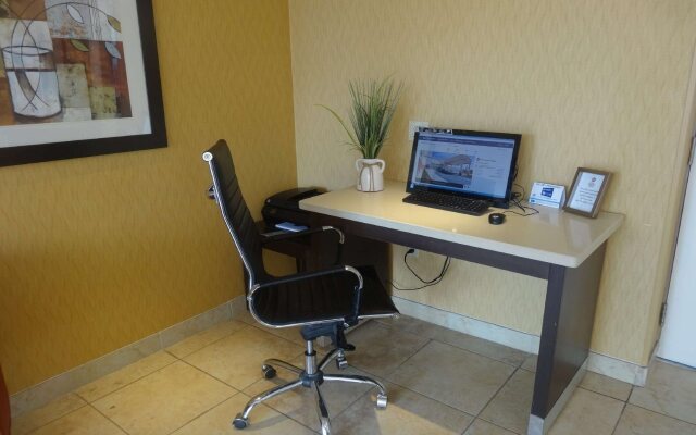 Best Western Plus Bowmanville