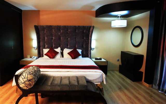 Crown Vista Hotel