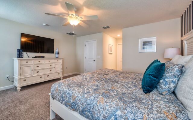 Stunning Home With Private Pool Near Disney