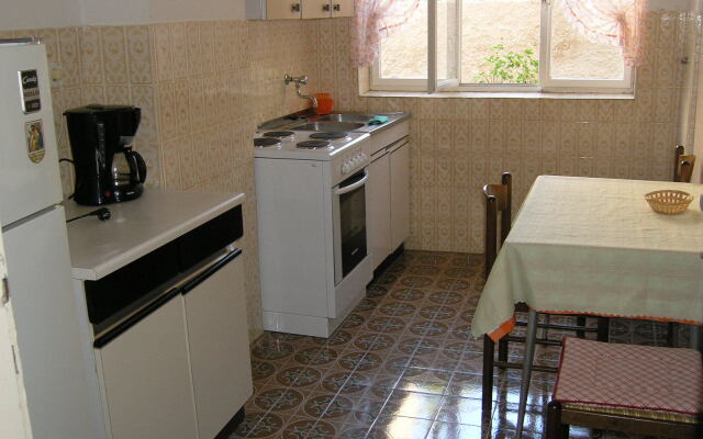 Apartment Mici 1 - great location and relaxing: A1  Cres, Island Cres