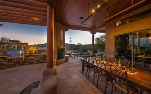 Four Peaks B and B Romantic Getaway
