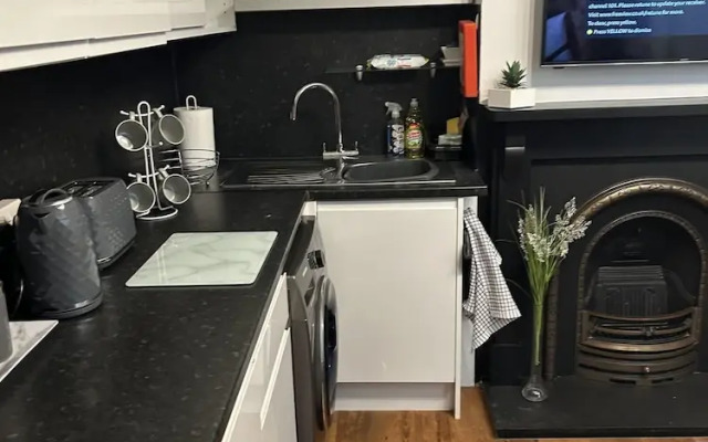 Inviting 1-bed Unit in Watford