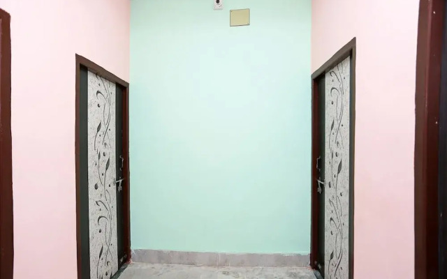 OYO 19627 Ankit Guest House