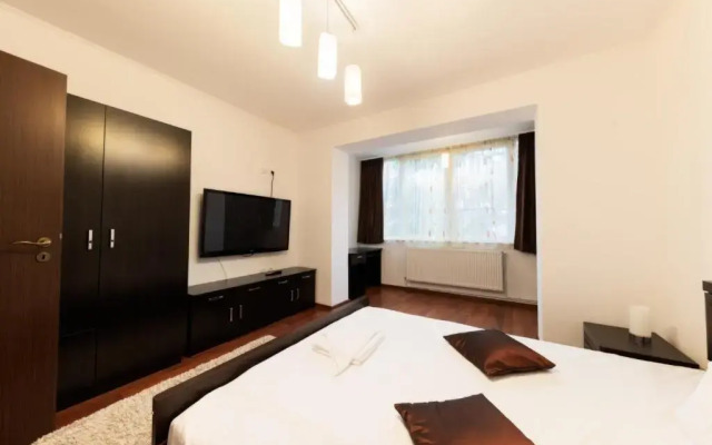 Montana Popa ApartHotel