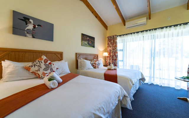 Gooderson Monks Cowl Golf Resort