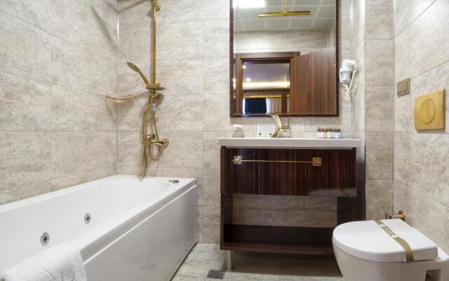 Marinn Deluxe Hotel