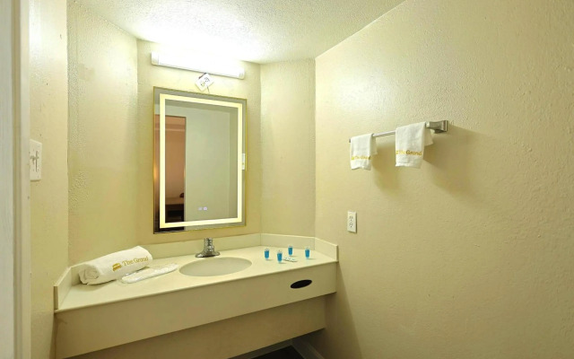 The Grand by Capital O Texarkana I-30