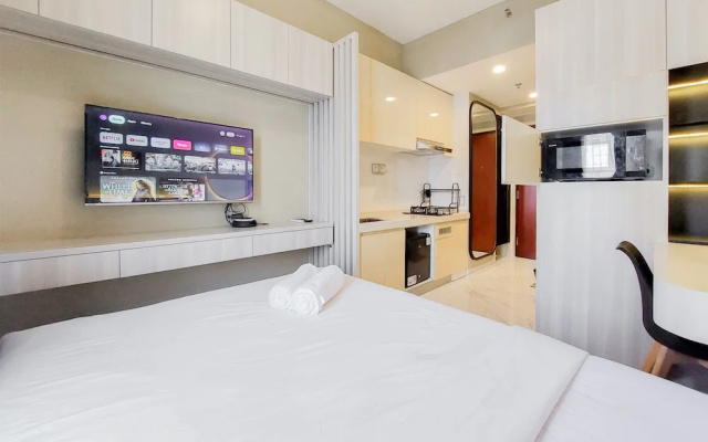 Relaxing And Homey Studio Room Sky House Bsd Apartment