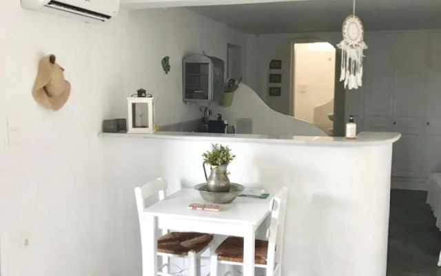 Idyllic Sea Views for 2