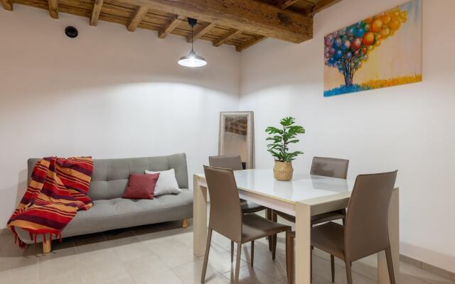 Leyla s Flat in Pratolino