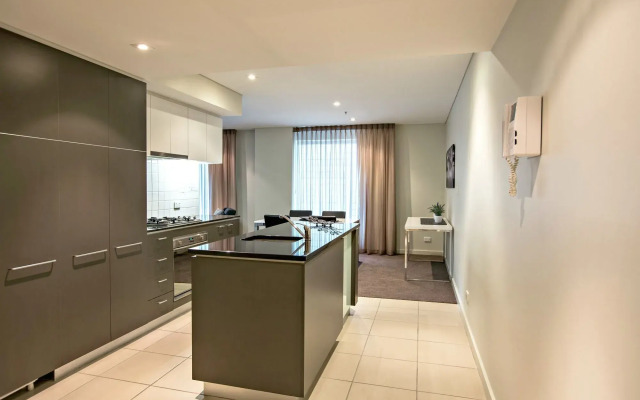 Adelaide Dress Circle Apartments - North Terrace