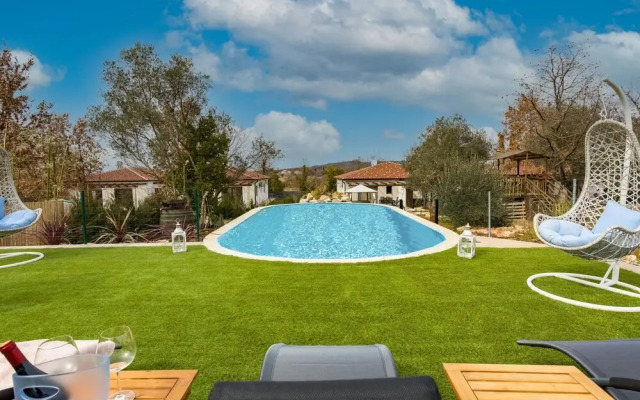 Noa Kaldanija in Kaldanija