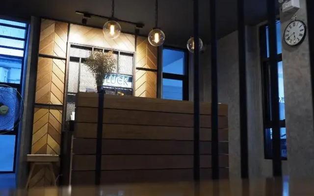 Luck Esan Loft - Hostel