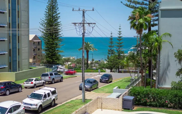 Levuka Unit 12, 14 Moreton Pde