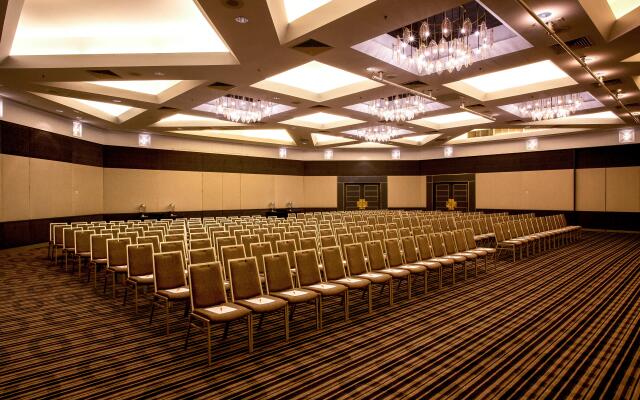 Crowne Plaza Surfers Paradise by IHG