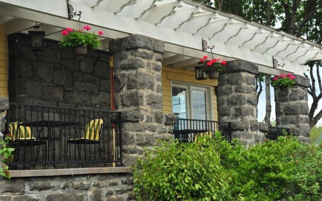 Villa Columbia Bed and Breakfast
