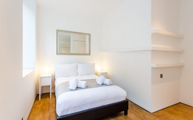 2 Bed 2 Bath Apartment Off Regent Street