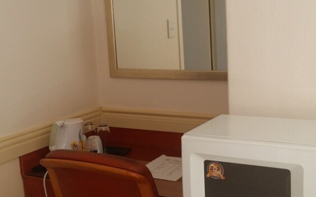 The Club House Guesthouse