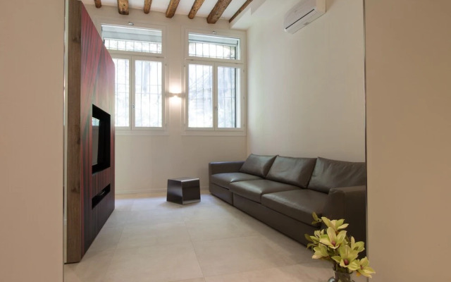 Orione Design Flat