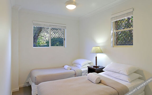 Sea Breeze Apartments