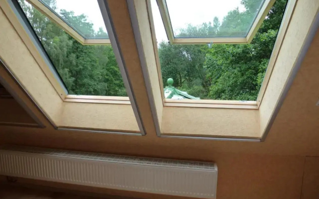 Moderne Maisonette-Wohnung am Karpfenteich; modern Apartment with view of the carp pond