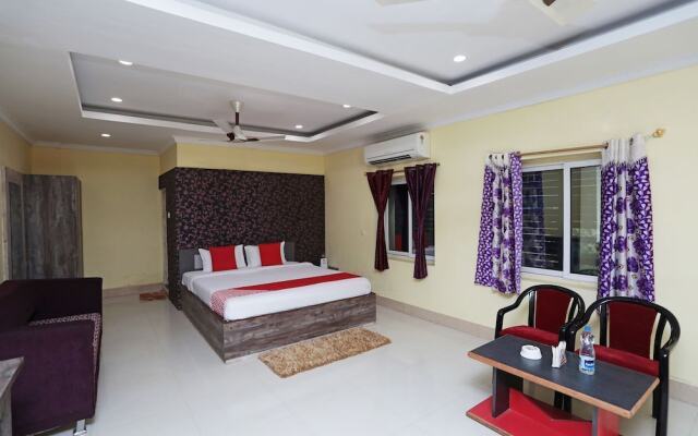 OYO 24971 Hotel South City