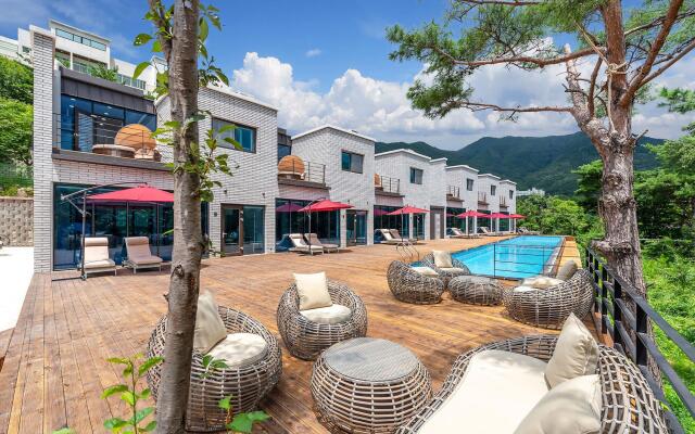 Beclassy Kids Poolvilla Ulsan