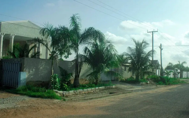 Exclusive Villa in 5 Hideout East Legon