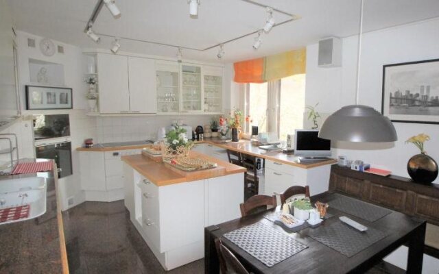 Schwarz Wienerwald Appartements