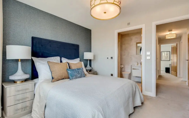 Stylish 4-br House - Free Parking Nice Garden