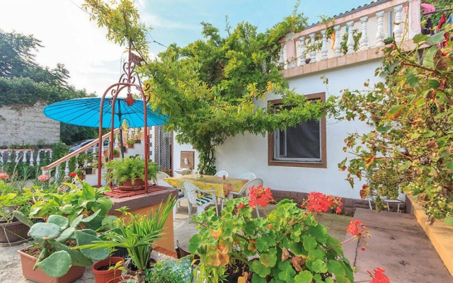 Beautiful Apartment in Selo Rakalj With 1 Bedrooms and Wifi